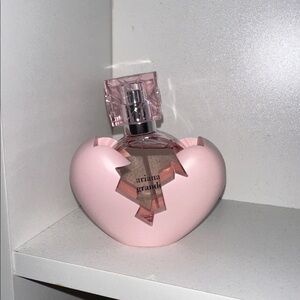 Ariana Grande Perfume